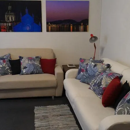 Apartment Piazzolo Terragni In Como