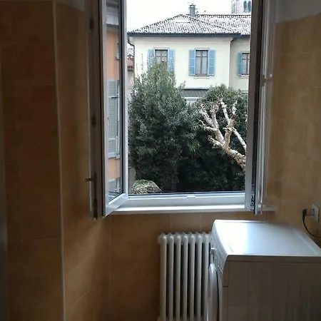 Piazzolo Terragni In Apartment Como